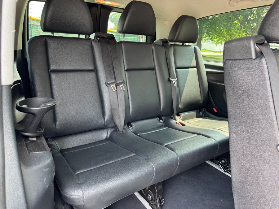 Used 2018 Mercedes-Benz Metris Passenger image 11