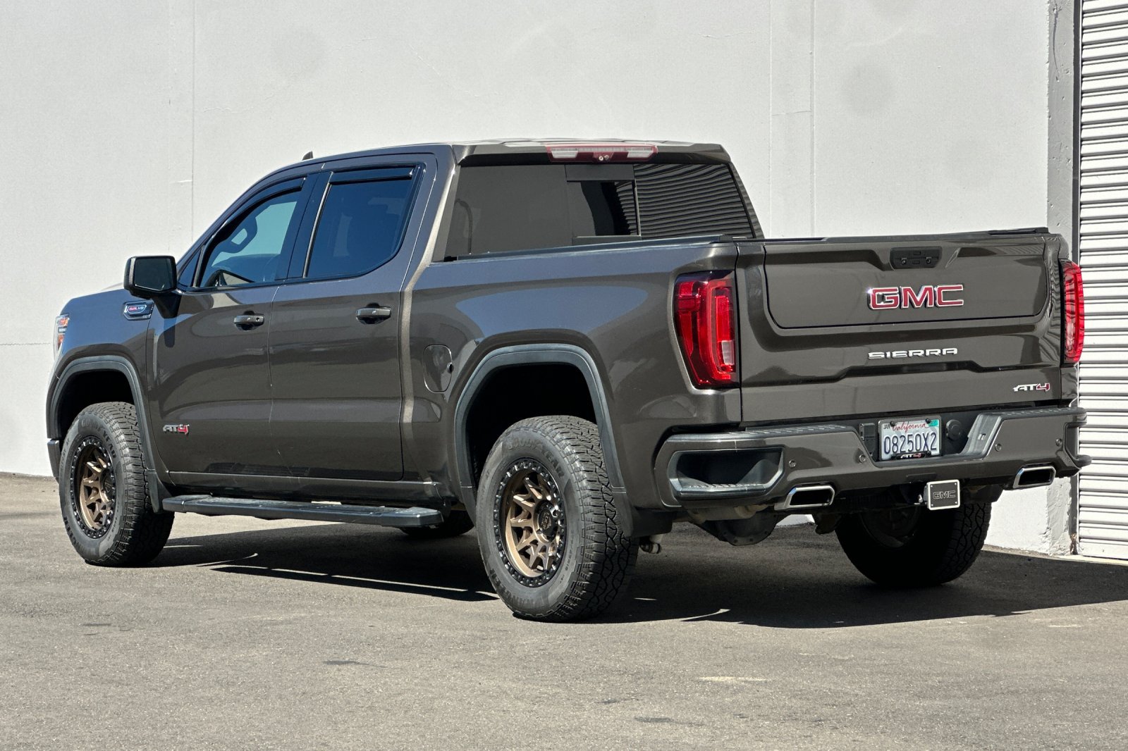 Used 2020 GMC Sierra 1500 AT4 w/ AT4 Premium Package AWD/4WD image 6