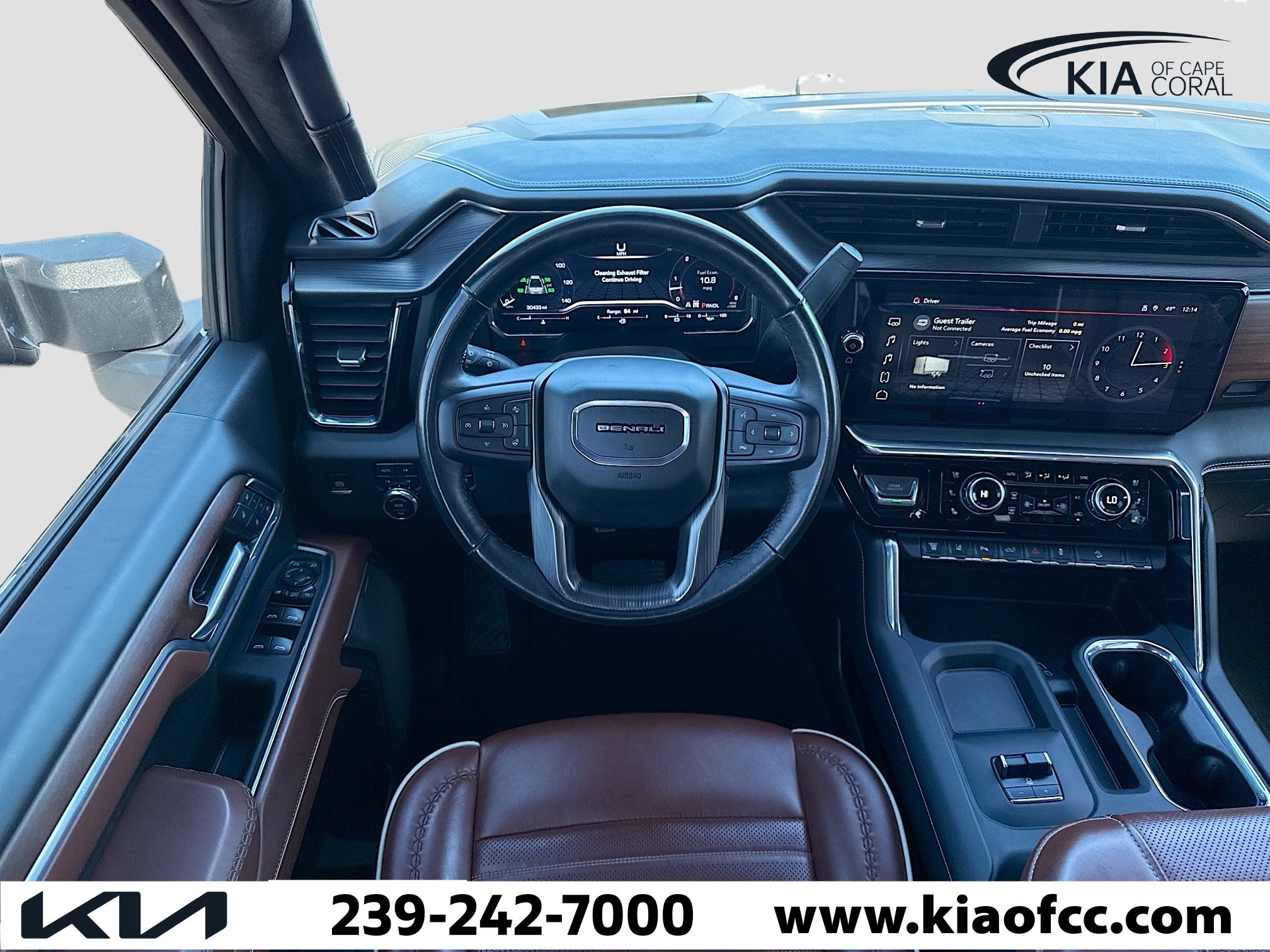Used 2025 GMC Sierra 3500 Denali Ultimate image 16