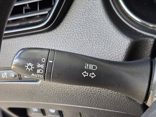 Used 2020 Nissan Rogue Sport S FWD image 16