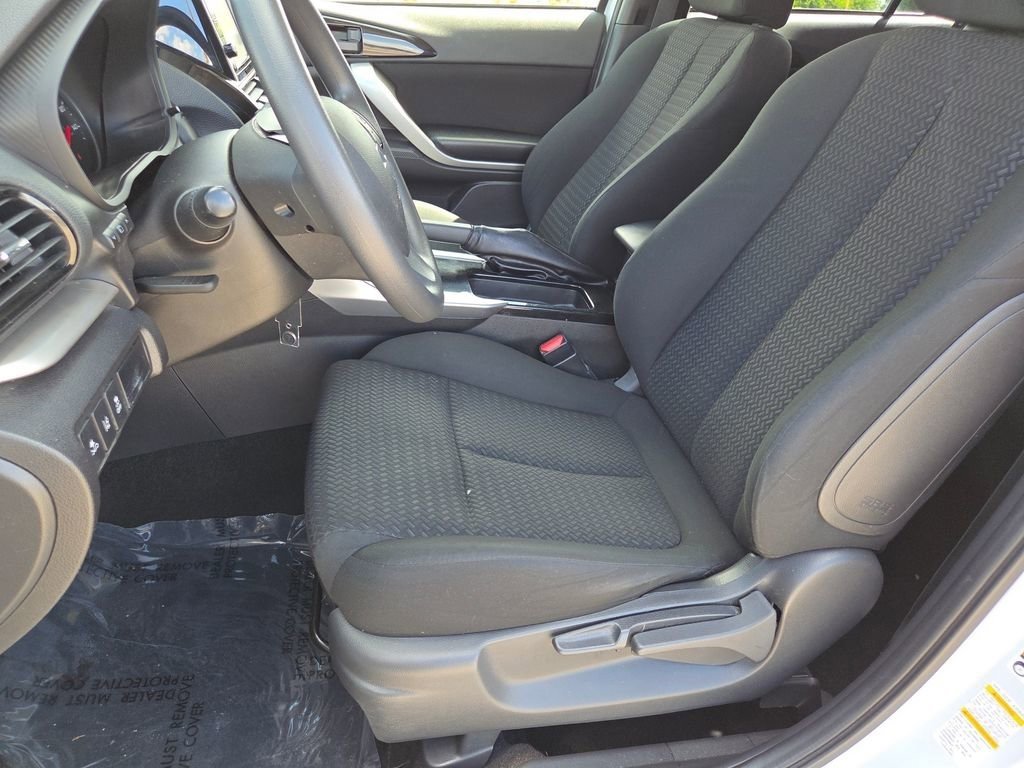 Used 2023 Mitsubishi Eclipse Cross ES AWD/4WD image 6
