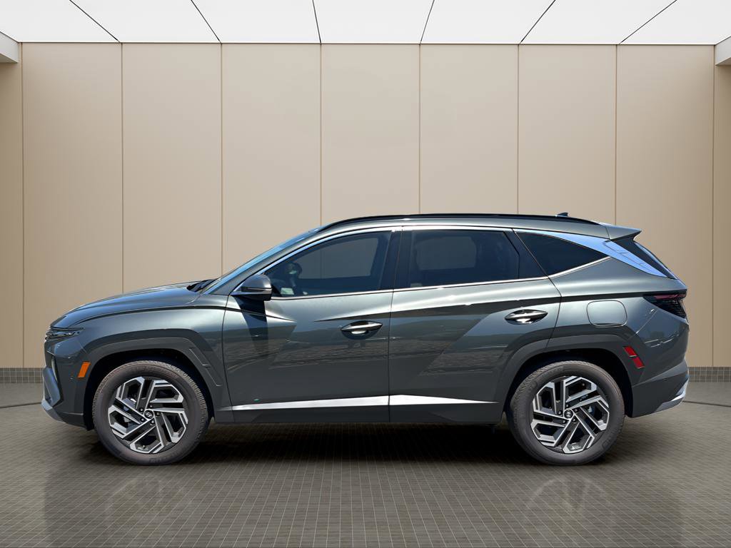 Used 2025 Hyundai Tucson Limited AWD/4WD image 2