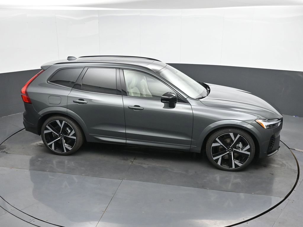 New 2026 Volvo XC60 T8 Ultra image 32