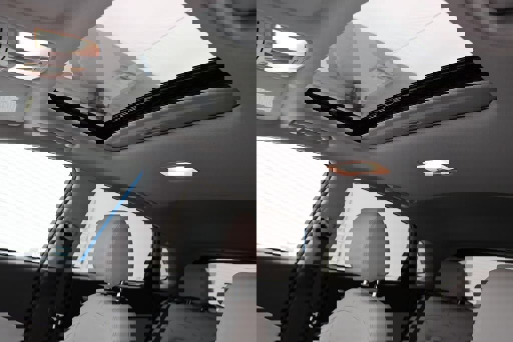 Used 2023 Hyundai Kona Limited w/ Cargo Package image 17