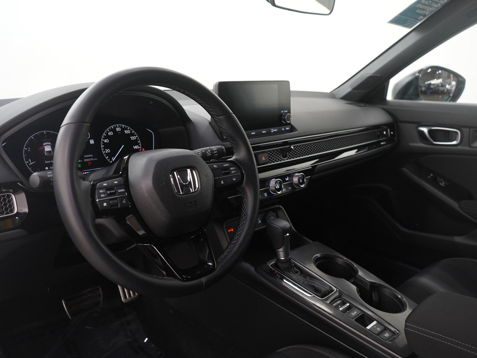 Used 2025 Honda Civic Sport image 23