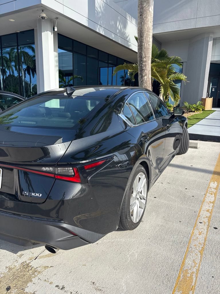 Used 2024 Lexus IS 300 w/ Comfort Package RWD image 4