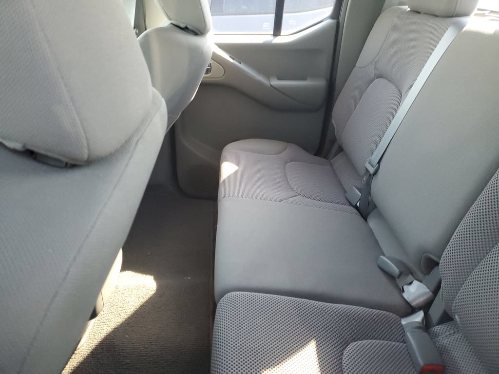 Used 2019 Nissan Frontier SV w/ Value Truck Package RWD image 9
