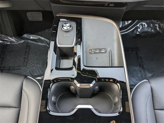 New 2026 Buick Enclave Avenir w/ Super Cruise Package FWD image 23