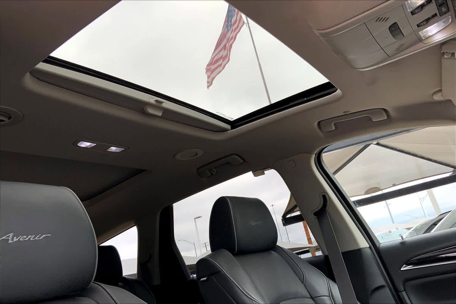 Used 2020 Buick Enclave Avenir w/ Avenir Technology Package image 14