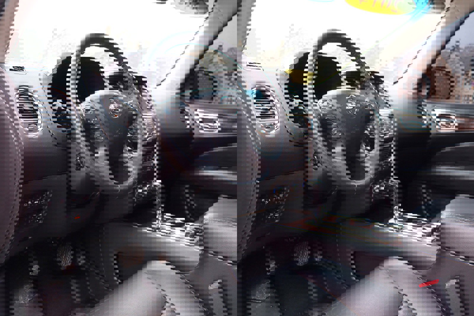 Used 2014 Nissan Pathfinder Platinum w/ Platinum Premium Package image 10