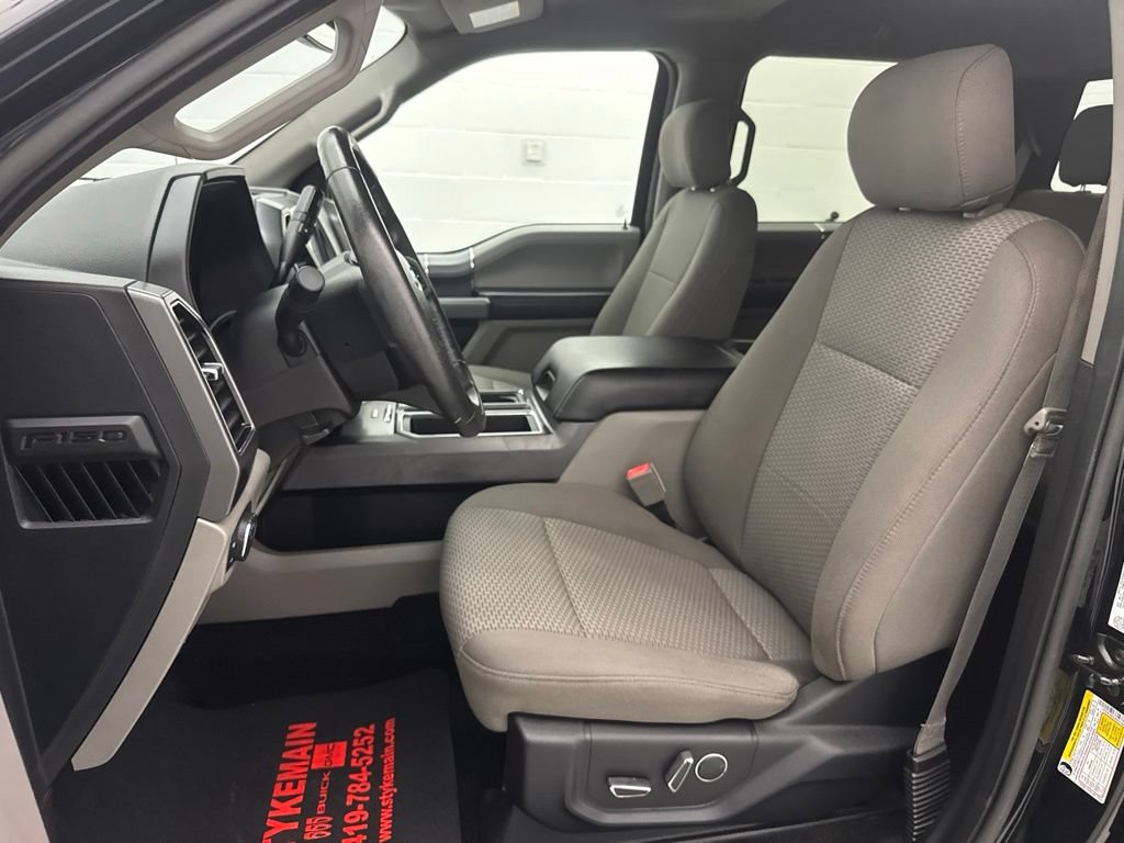 Used 2018 Ford F150 XLT w/ Equipment Group 302A Luxury AWD/4WD image 17