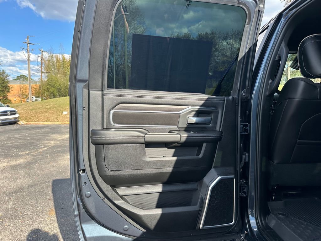 Used 2025 RAM 2500 Laramie w/ Night Edition image 38