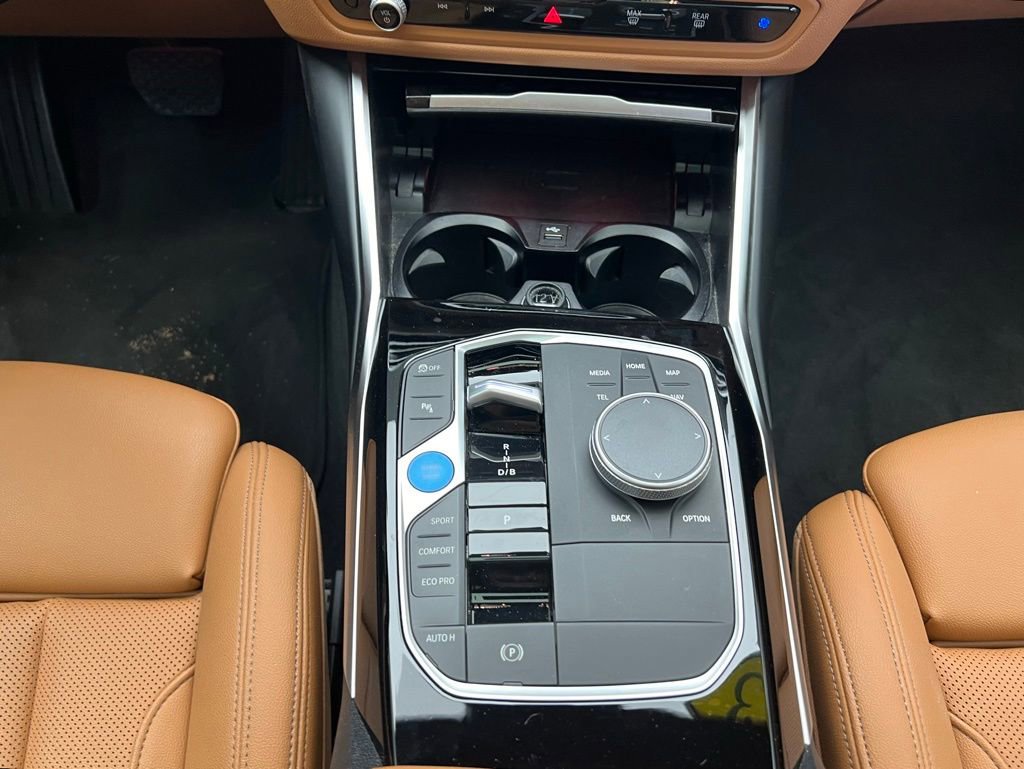 Used 2023 BMW i4 eDrive35 image 12