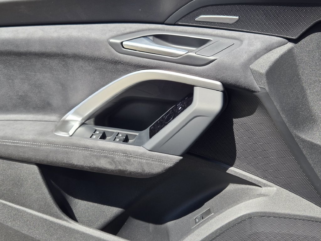 New 2026 Audi SQ5 Prestige AWD/4WD image 27