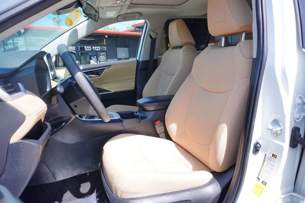 Used 2023 Toyota RAV4 XLE image 20