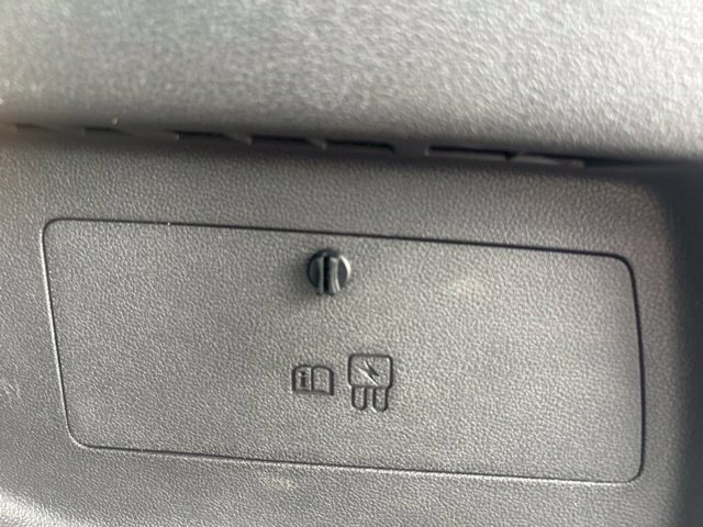 Used 2018 Ford Escape SE FWD image 17