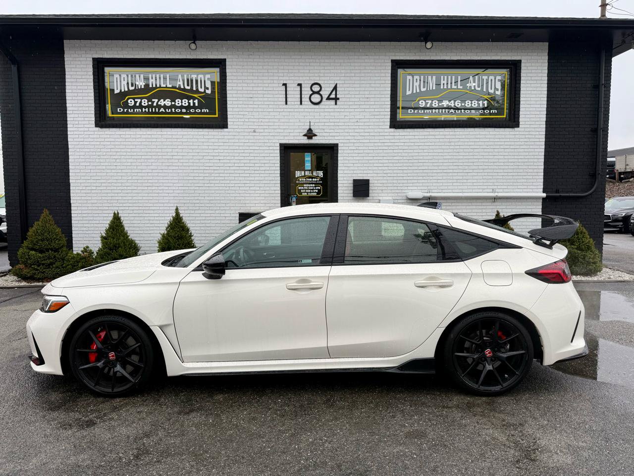 Used 2024 Honda Civic Type R image 2