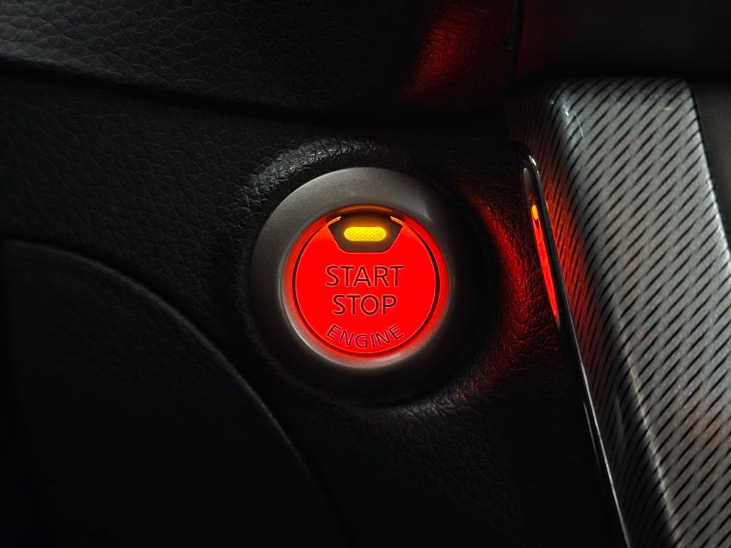 Used 2014 Nissan Sentra SR w/ SR Driver Package FWD image 21