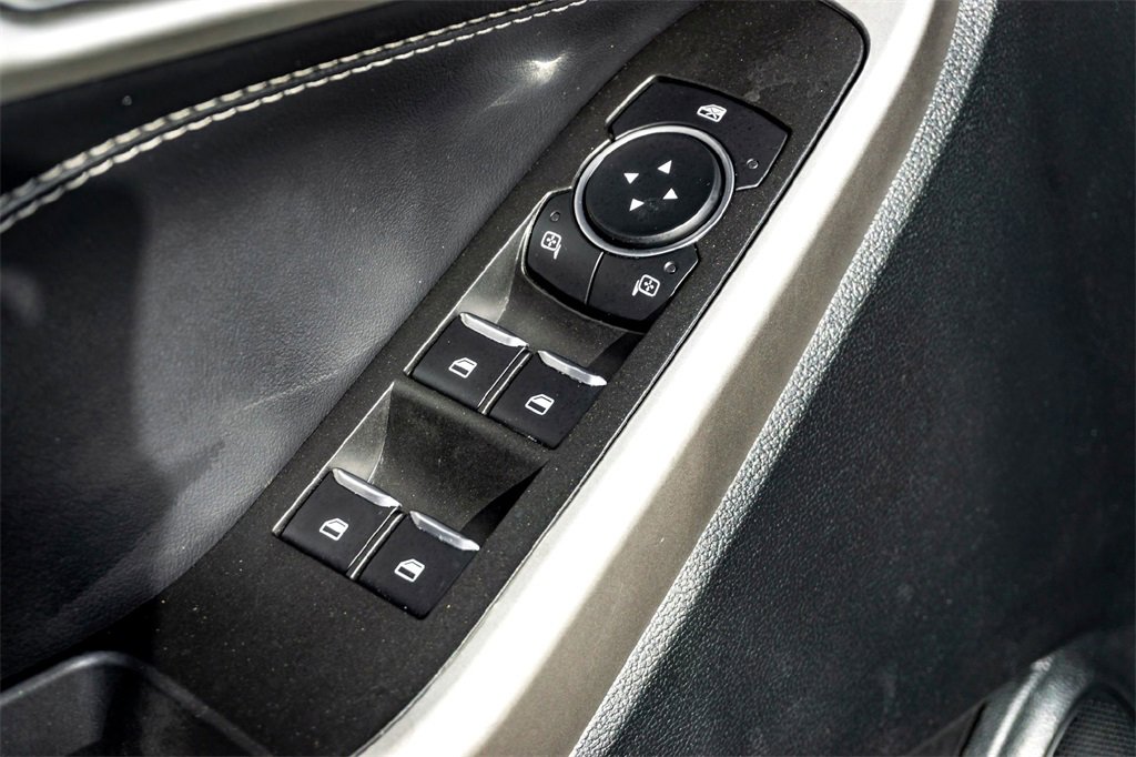 Used 2024 Ford Explorer XLT w/ Equipment Group 202A image 11