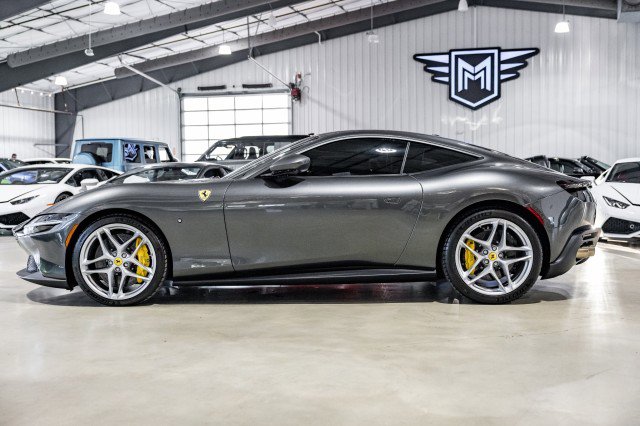 Used 2024 Ferrari Roma image 3