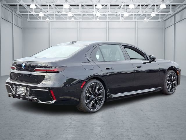 New 2025 BMW 750e xDrive w/ Executive Package image 4