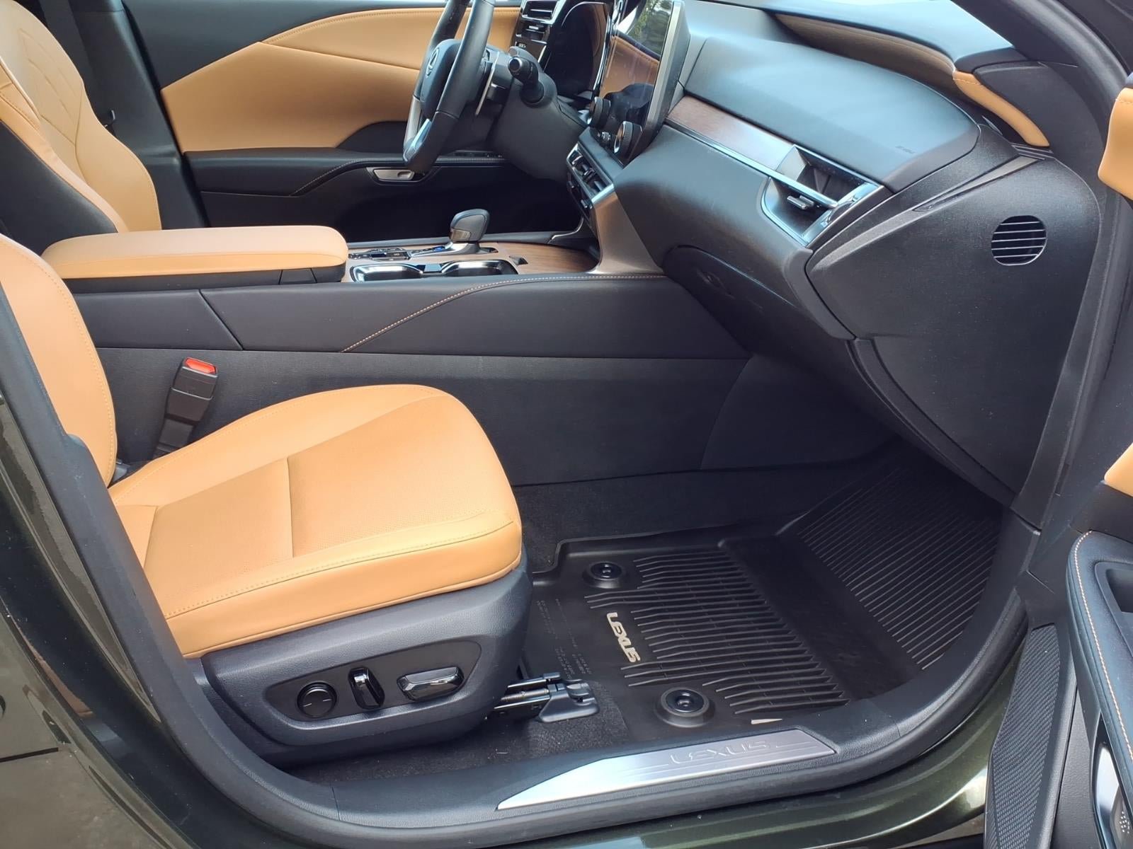 Used 2025 Lexus RX 350h w/ Convenience Package AWD/4WD image 19