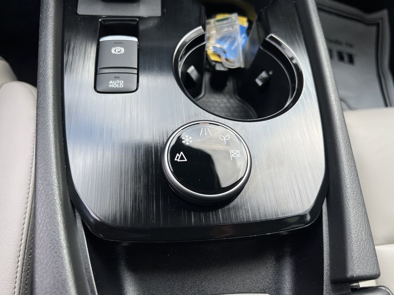 Certified 2025 Nissan Rogue SL image 16