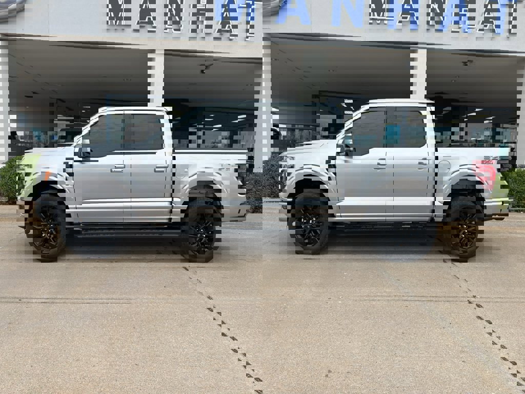 New 2025 Ford F150 Lariat w/ Equipment Group 502A High image 4