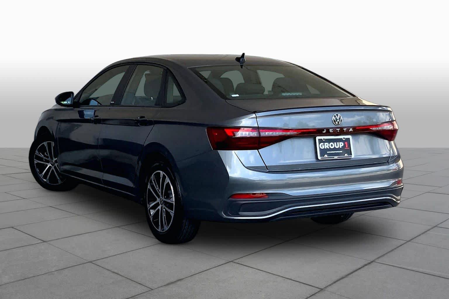 Used 2026 Volkswagen Jetta Sport FWD image 13