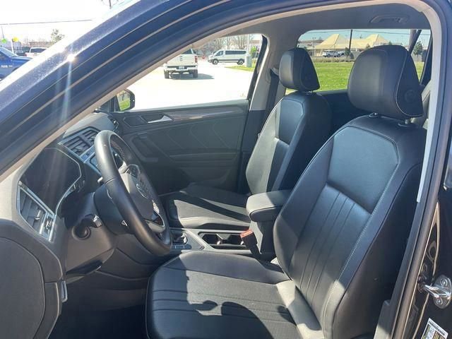Used 2024 Volkswagen Tiguan SE image 22