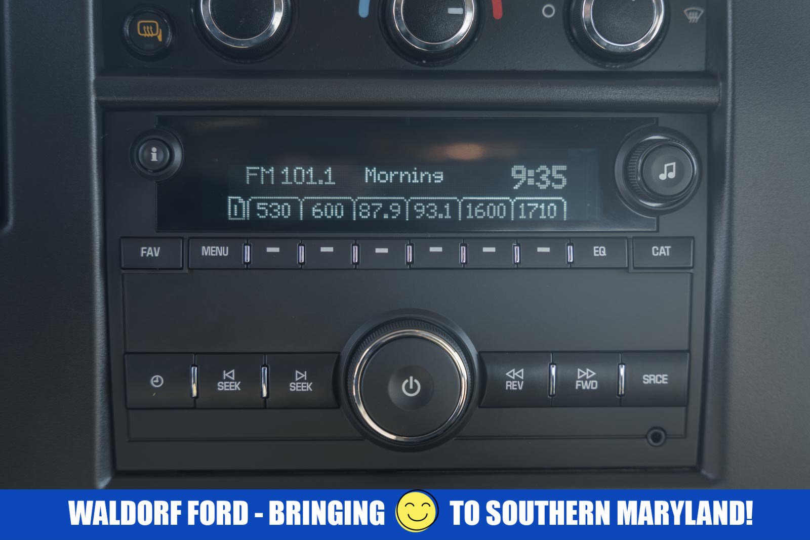 Used 2025 Chevrolet Express 2500 Extended w/ Communications Package image 27