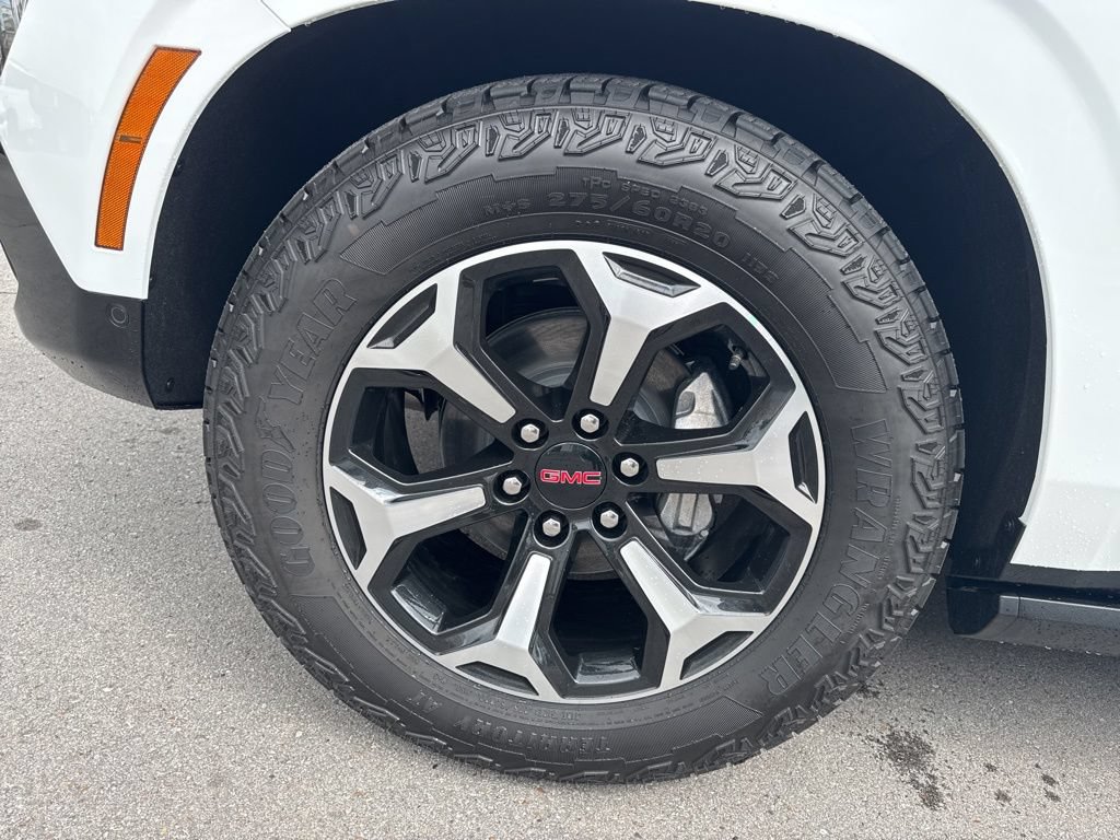 New 2026 GMC Yukon AT4 w/ AT4 Premium Plus Package AWD/4WD image 38