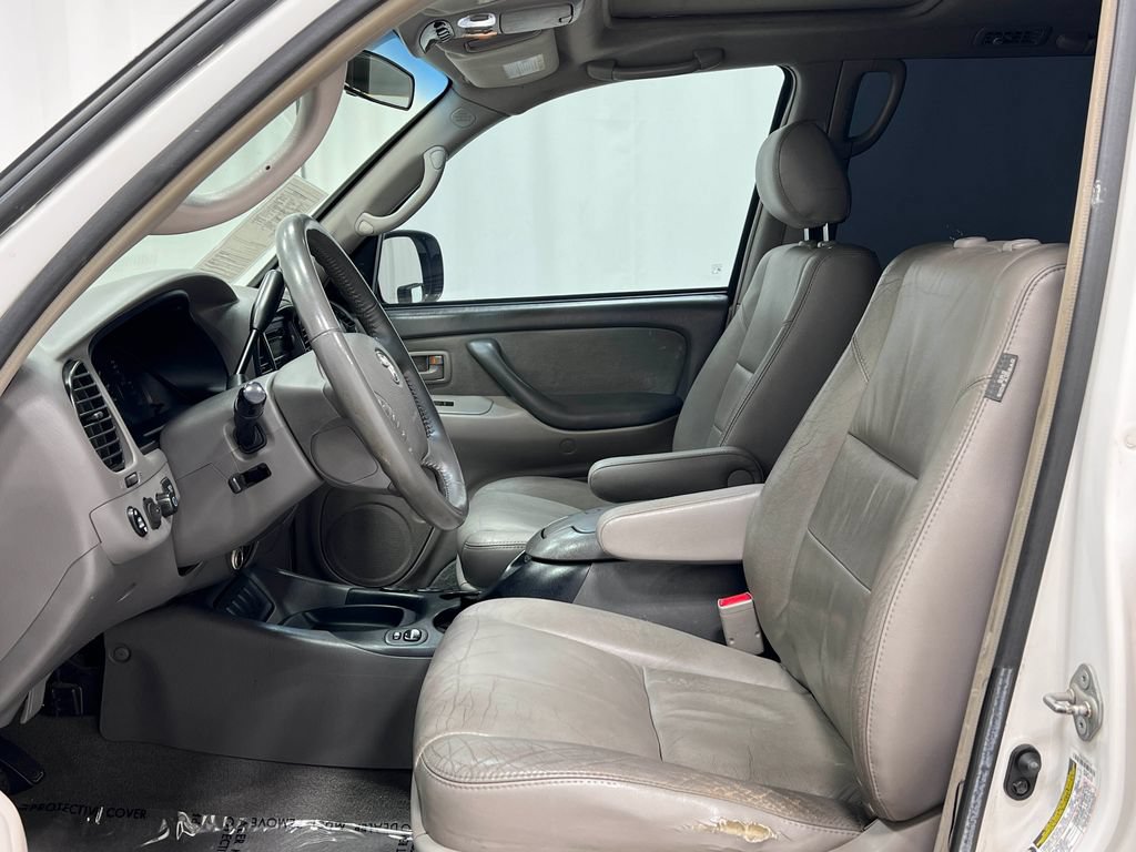 Used 2006 Toyota Sequoia SR5 AWD/4WD image 11