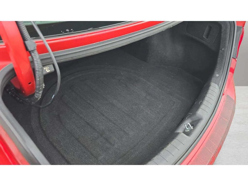 Used 2020 Hyundai Elantra Value Edition FWD image 12