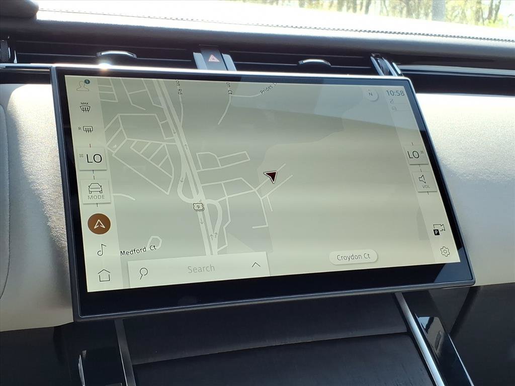 New 2026 Land Rover Range Rover Velar Dynamic SE AWD/4WD image 12