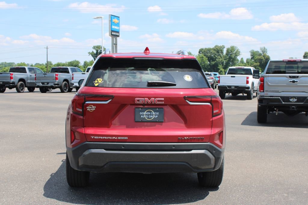 Used 2025 GMC Terrain Elevation w/ Elevation Premium Package AWD/4WD image 8