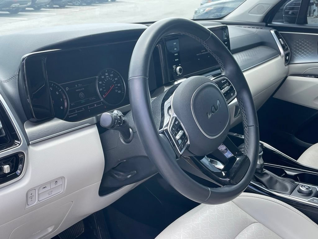 Used 2022 Kia Sorento SX FWD image 9