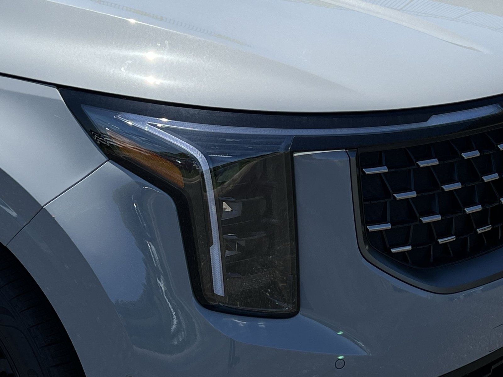 New 2026 Kia Carnival SX w/ SX Dark Edition Package FWD image 13