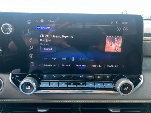 Used 2024 Chevrolet Colorado ZR2 w/ ZR2 Convenience Package III AWD/4WD image 30
