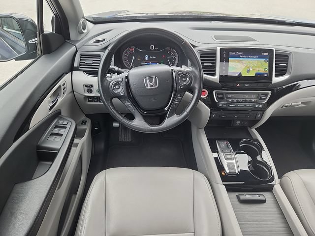 Used 2018 Honda Pilot Touring image 11