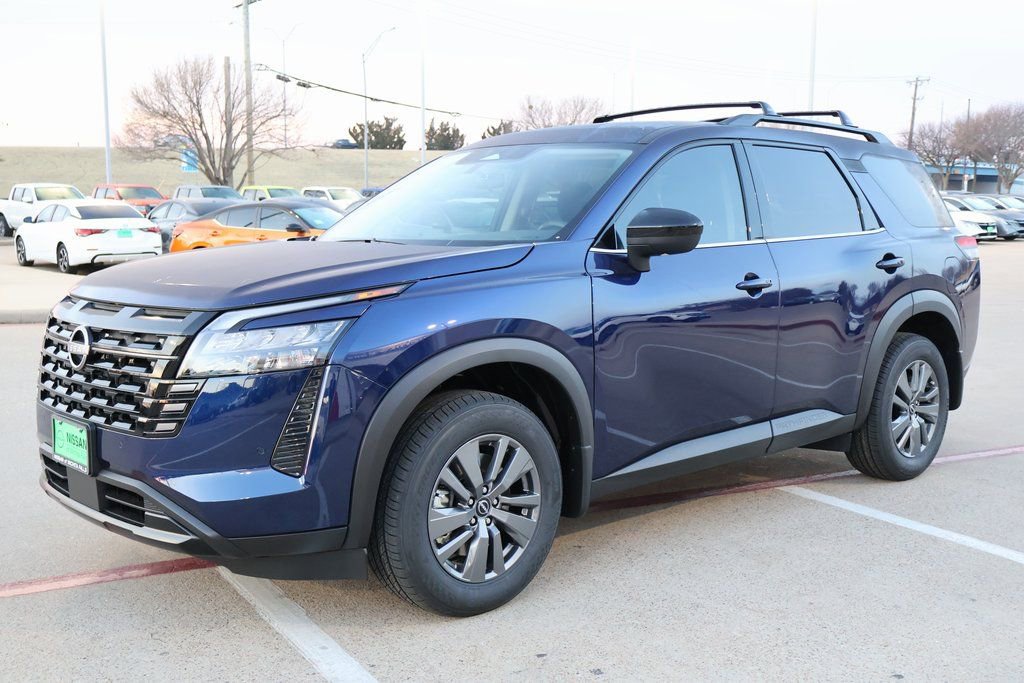 New 2026 Nissan Pathfinder SV image 3