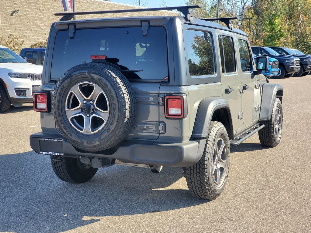 Used 2018 Jeep Wrangler Unlimited Sport S AWD/4WD image 4