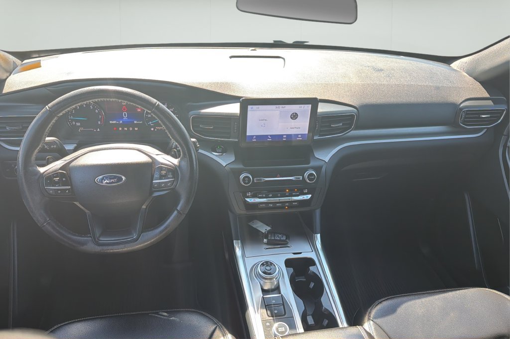 Used 2020 Ford Explorer XLT w/ Equipment Group 202A AWD/4WD image 21
