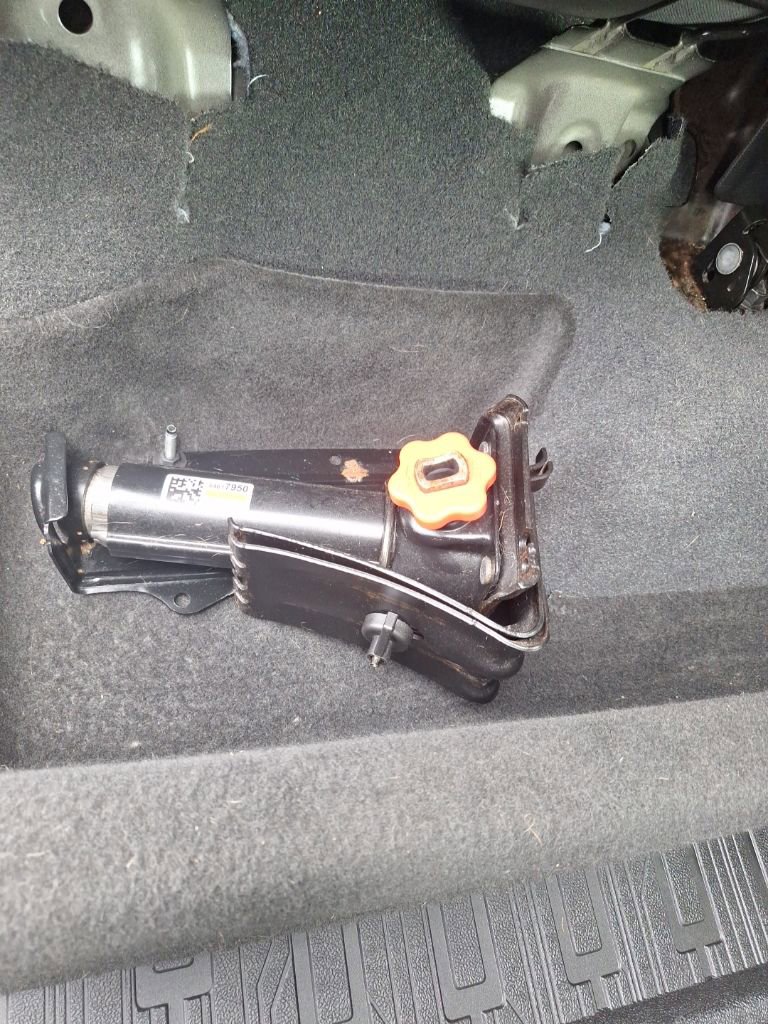 Certified 2021 GMC Sierra 1500 SLT w/ SLT Premium Package image 29