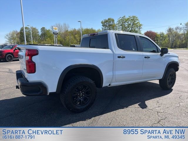 Used 2023 Chevrolet Silverado 1500 ZR2 w/ Technology Package AWD/4WD image 3