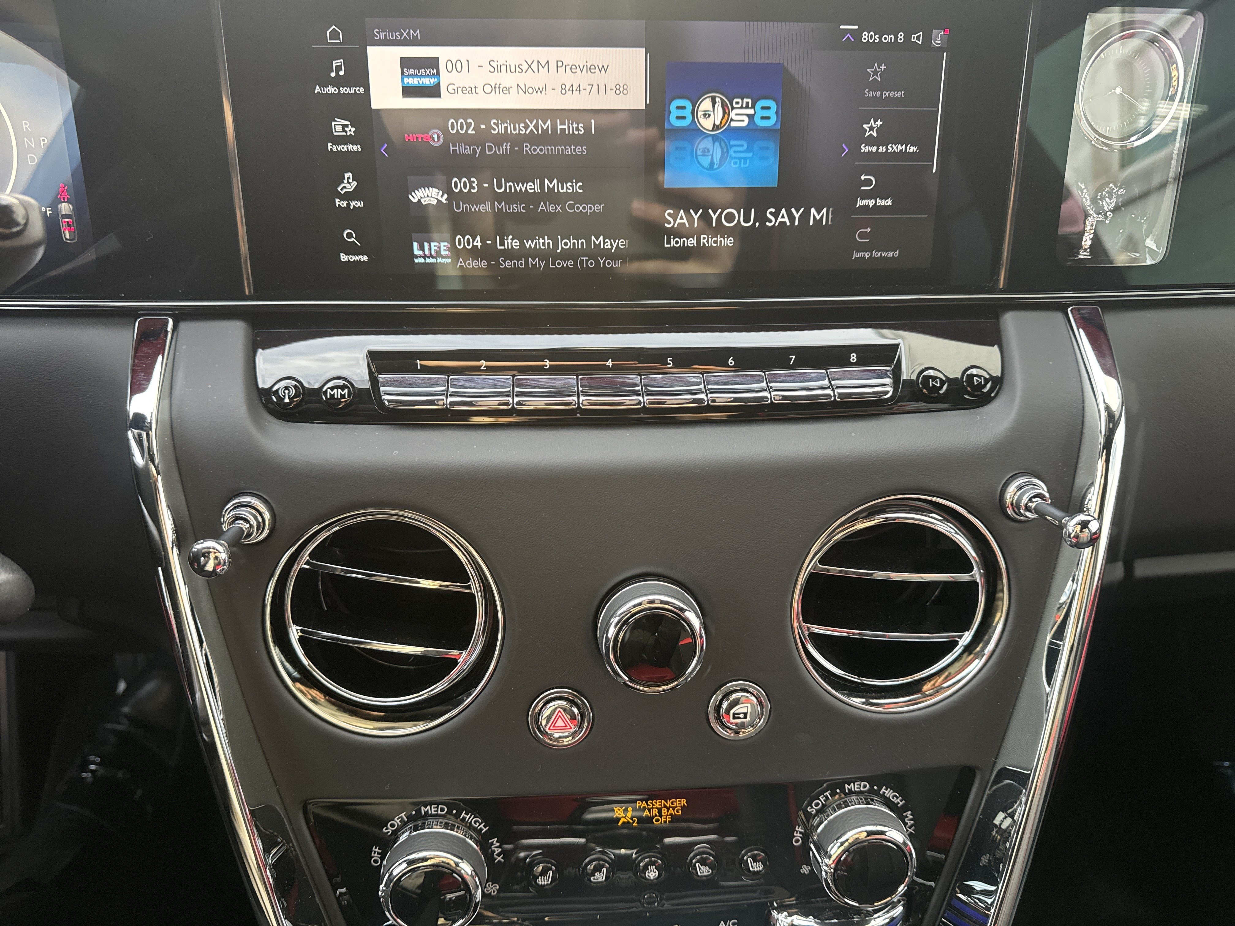 Certified 2025 Rolls-Royce Cullinan AWD/4WD image 25