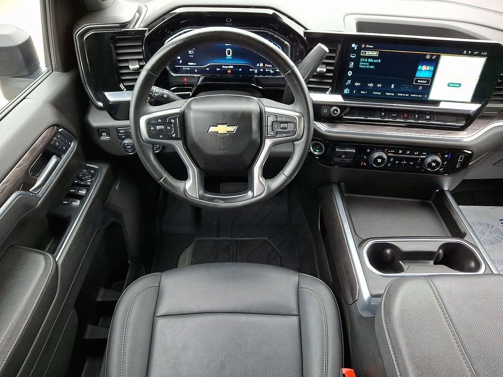Certified 2025 Chevrolet Silverado 2500 LTZ w/ LTZ Convenience Package image 13