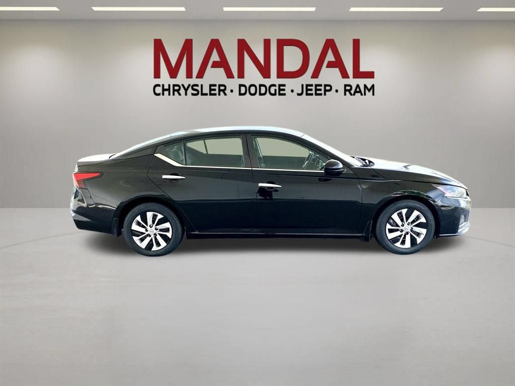 Used 2023 Nissan Altima 2.5 S FWD image 5