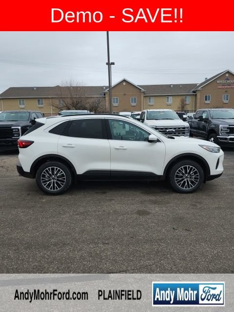 New 2025 Ford Escape SE w/ PHEV Premium Package FWD image 5