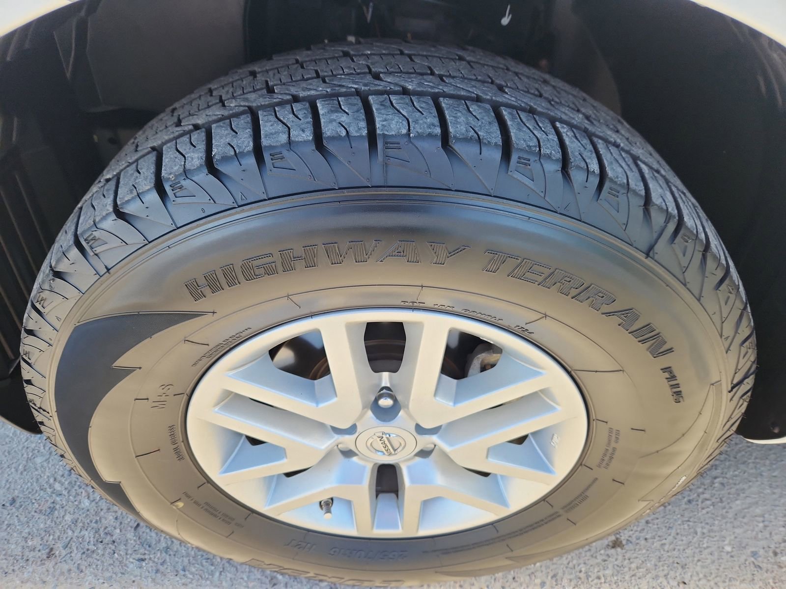 Used 2017 Nissan Frontier SV image 19